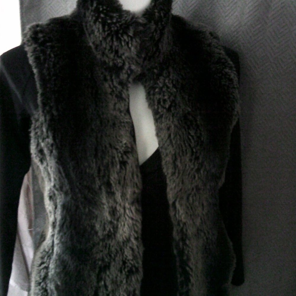 Reversible vest